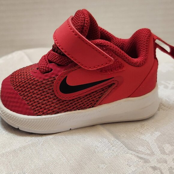 Nike, Toddler Kids, Downshifter, Red, Sneakers Shoes, Size 2C, Unisex - Picture 2 of 4